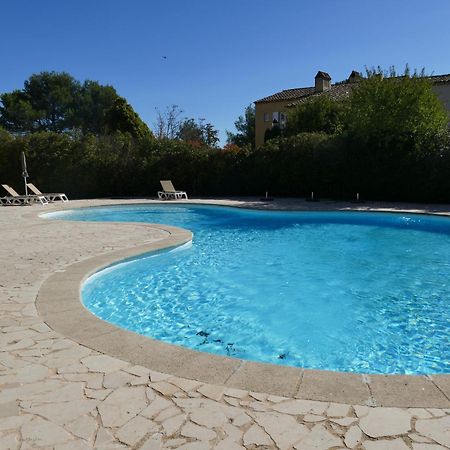 Appartement Clim & Piscine Sur Golf Pont-Royal Εξωτερικό φωτογραφία