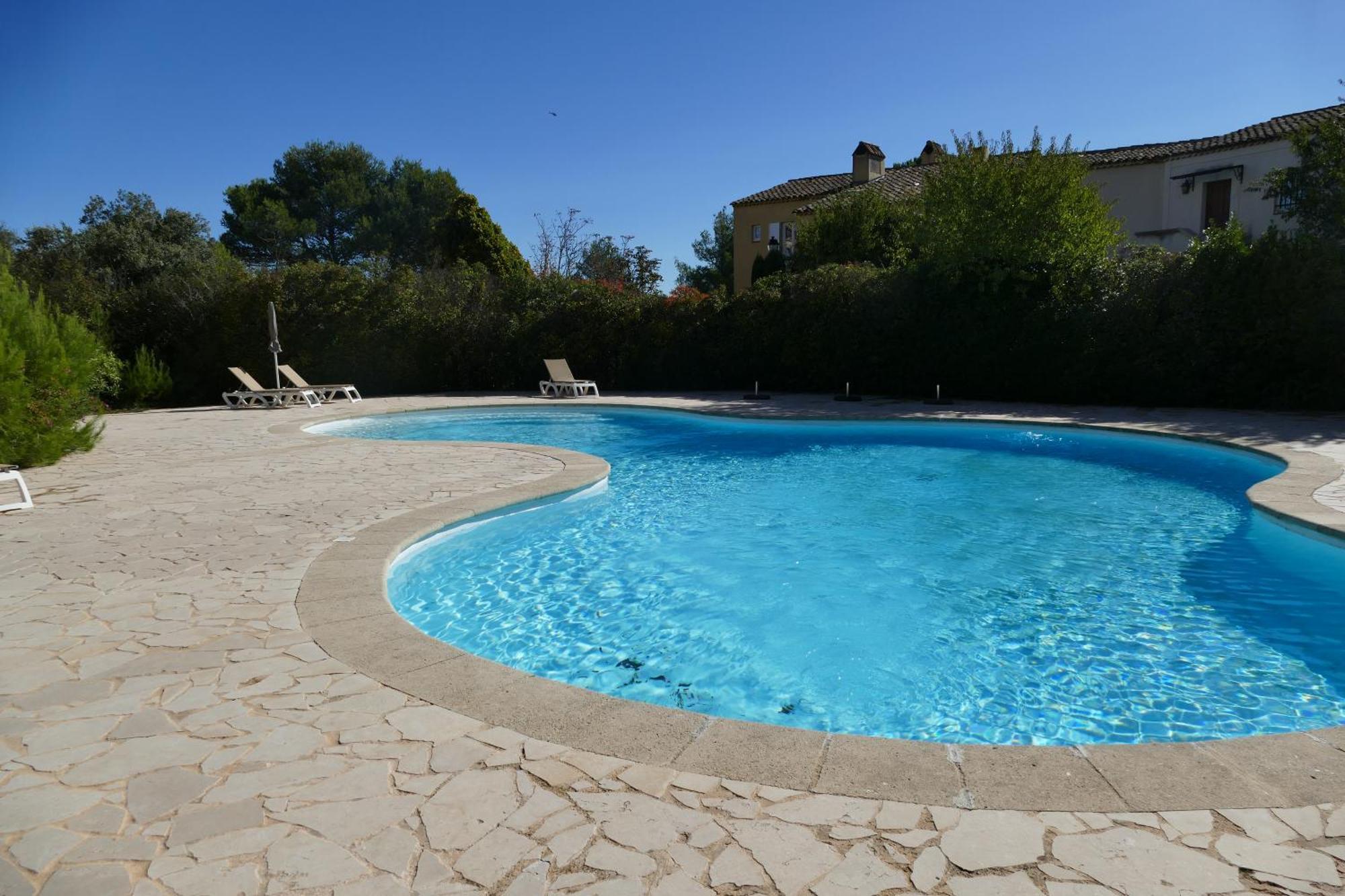 Appartement Clim & Piscine Sur Golf Pont-Royal Εξωτερικό φωτογραφία